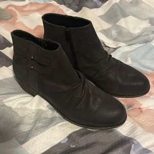Sophia Taylor Booties